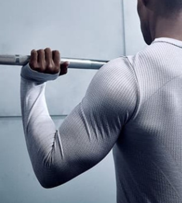 How are seamless clothing made?