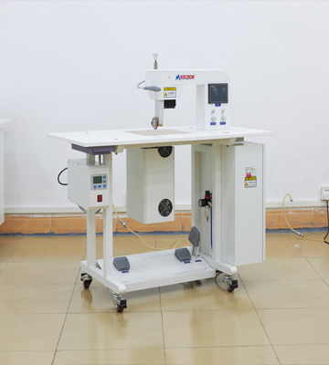 What's the features for a high quality seamless bonding machine